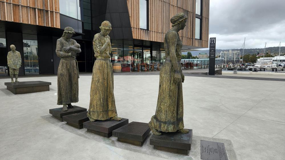 statues in front of a building
